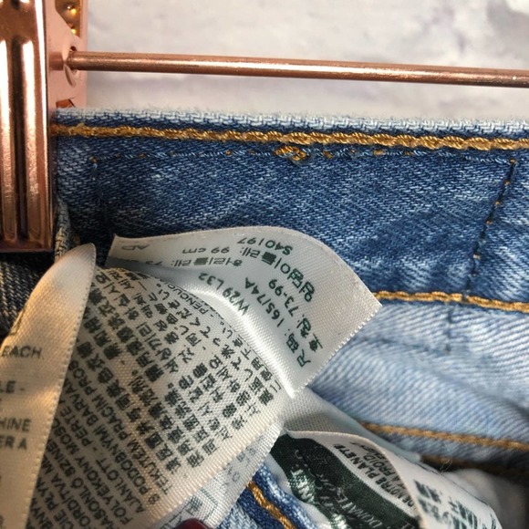 Levi's 501 button fly low rise straight raw hem - Picture 4 of 6